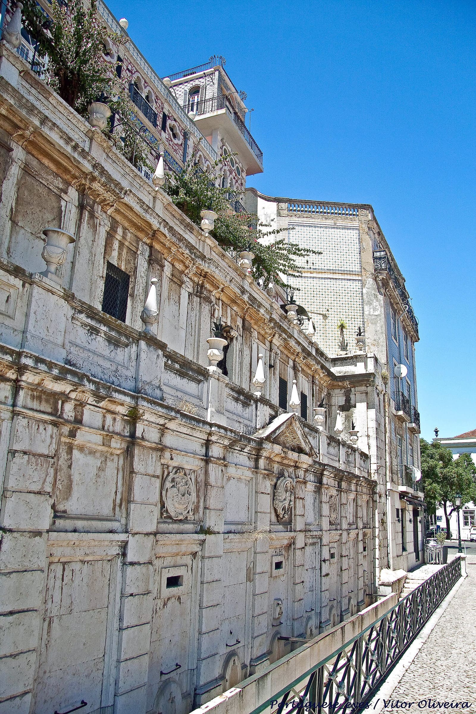Fuentes y fuentes monumentales