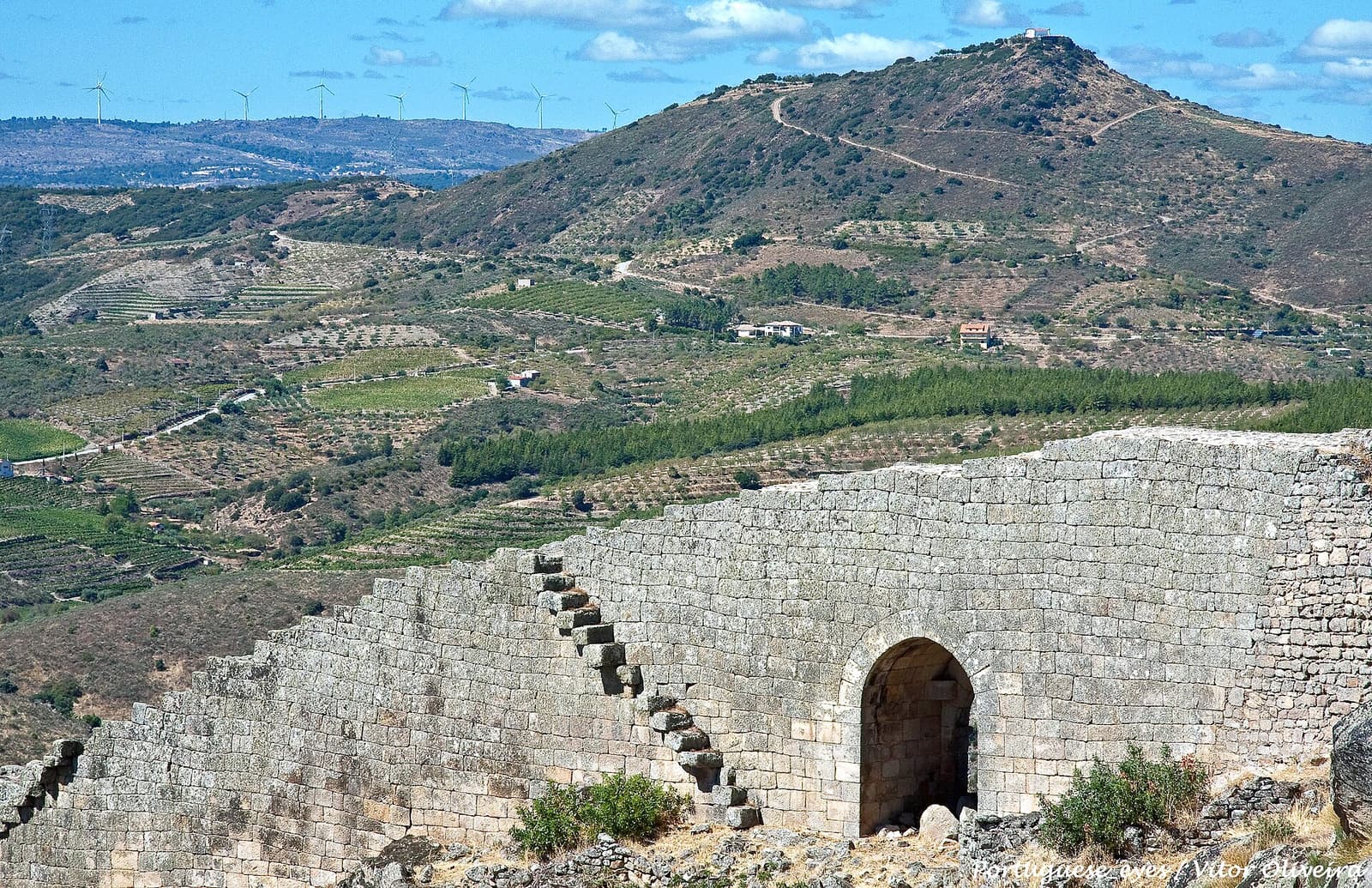 Administrative servitudes and heritage restrictions