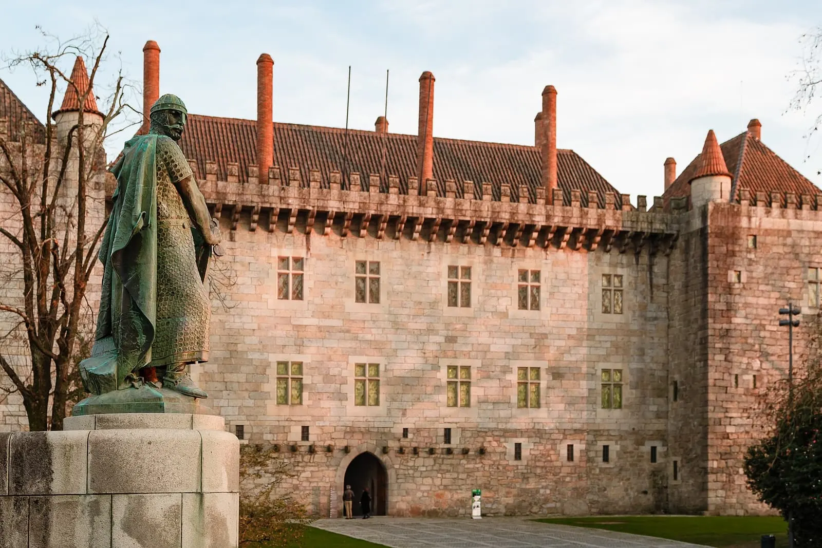 Paço dos Duques de Bragança (Guimarães)