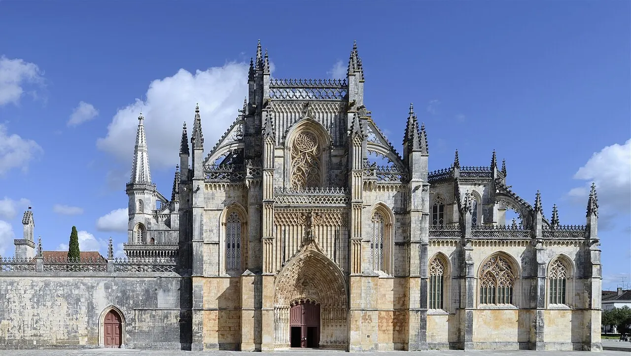 Fachada gótica do Mosteiro da Batalha
